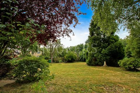 2 bedroom flat for sale - Dollis Hill Lane, London, NW2
