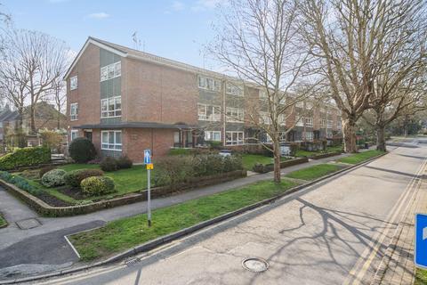 undefined, Main Avenue, Northwood HA6