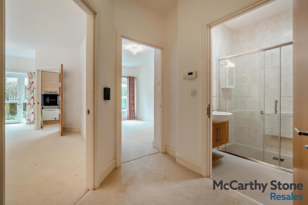 8681384-interior04-800.jpg