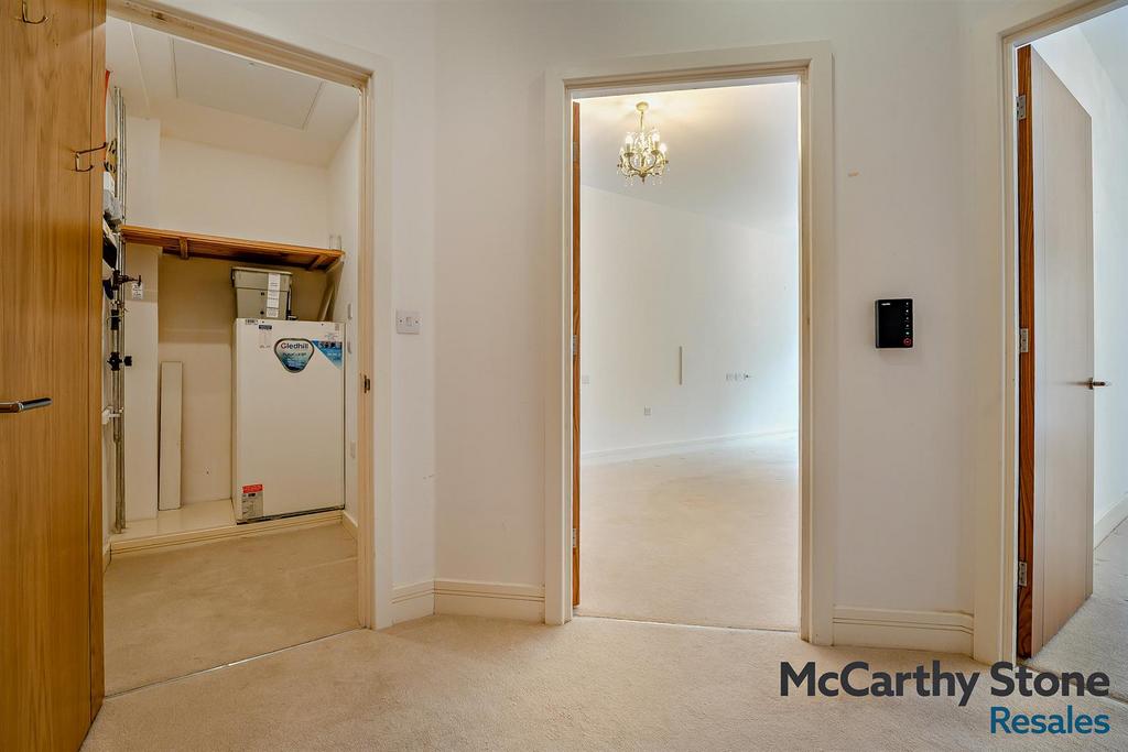8681384-interior01-800.jpg