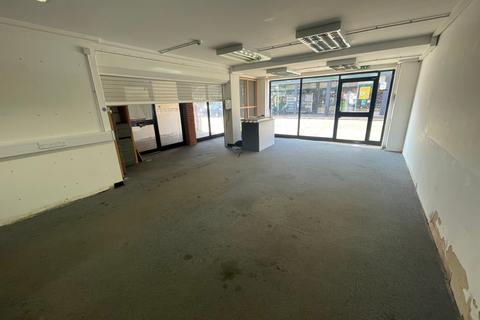 Retail property (high street) for sale, 8 Camp Rd Farnborough GU14 6EW