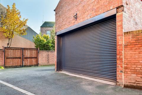 Industrial development to rent, 8C North Street Castleford WF10 1LG