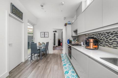 2 bedroom flat for sale, Edgewood Mews,  Finchley,  N3