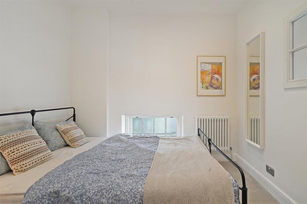 Flat 1, Eagle House - V1h LDu JG8 Gpn LS18w Oq U.jpg