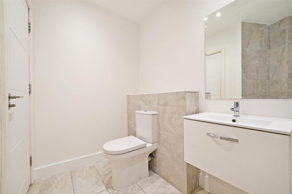 Flat 1, Eagle House - sm4eit7rn3x0b Bl Nnt9u.jpg