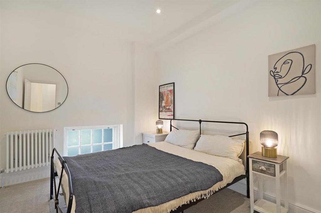 Flat 1, Eagle House - q349 Y0fy Ju Xqm NPvtri E.jpg