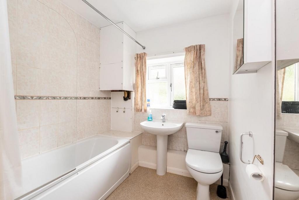 9 Chatham Park Bath, BA2 6 JR-11.jpg