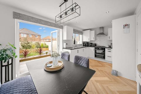 2 bedroom end of terrace house for sale, Wildflower Close, Harrogate, HG1