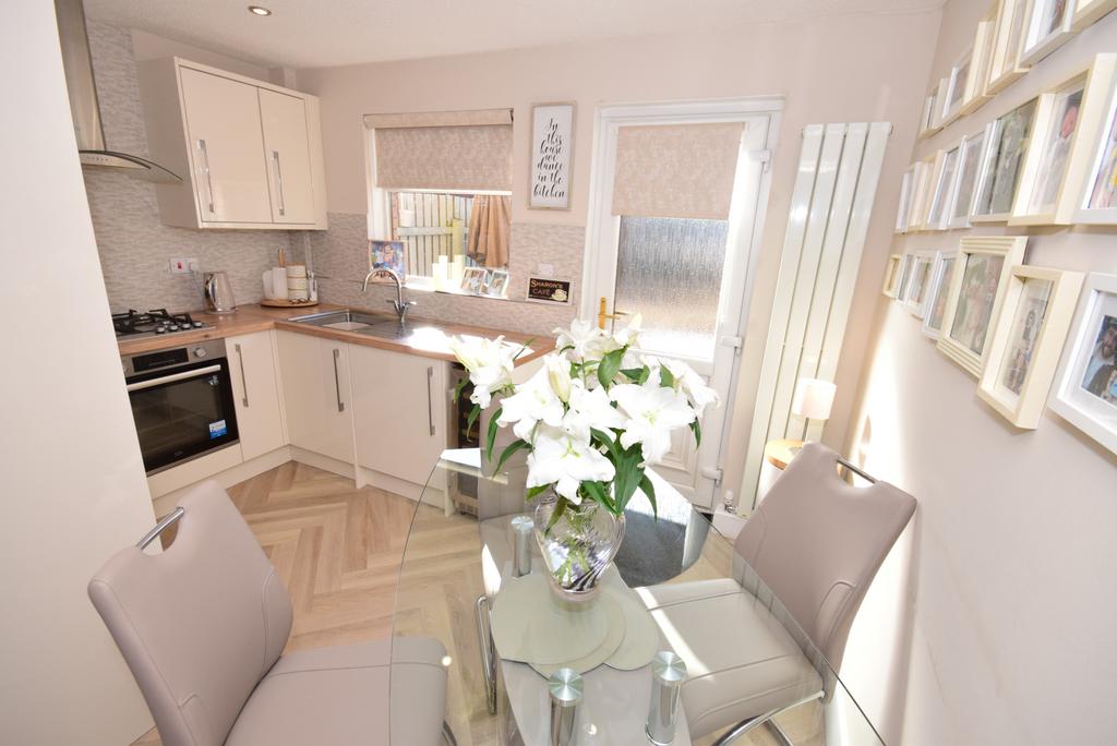 Kitchen/dining