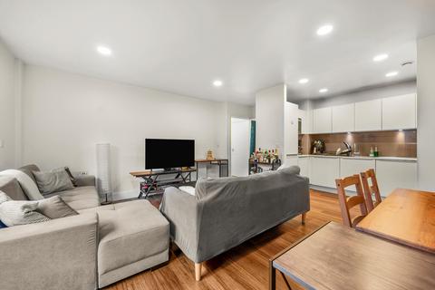 2 bedroom flat for sale, Market Road, London, N7