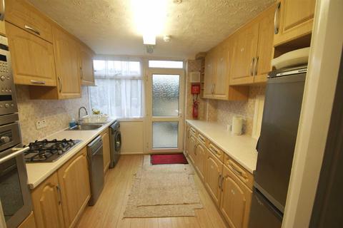 House of multiple occupation to rent, 19 Barley Croft, Hemel Hempstead, HP2