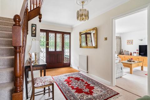 4 bedroom detached house for sale, Robson Close, Gerrards Cross SL9