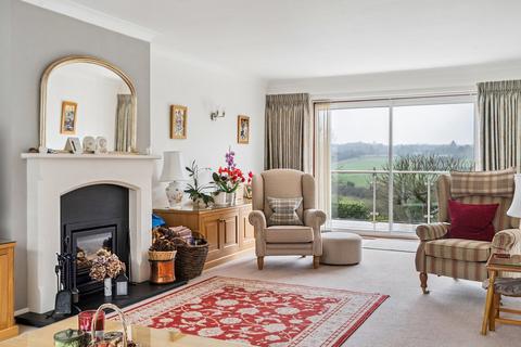 4 bedroom detached house for sale, Robson Close, Gerrards Cross SL9