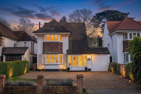3 bedroom detached house for sale, Outwood Lane, Coulsdon CR5
