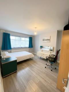 2 bedroom apartment to rent, Bower Close, Northolt, UB5