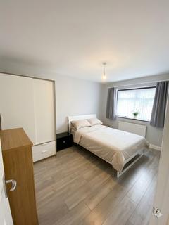 2 bedroom apartment to rent, Bower Close, Northolt, UB5