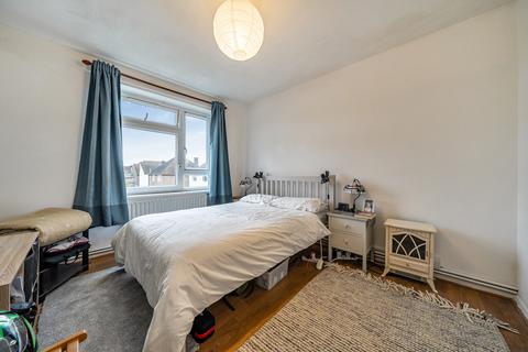 2 bedroom apartment for sale, Southwood Road, London