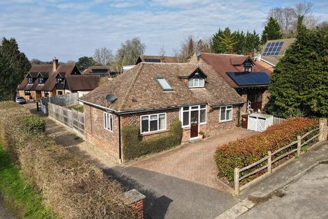 undefined, White Knobs Way, Caterham, CR3