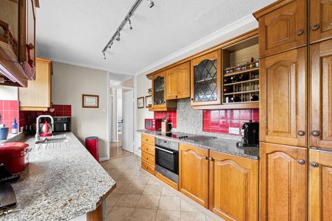 undefined, White Knobs Way, Caterham, CR3