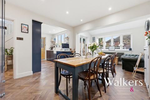 3 bedroom semi-detached house for sale, High Street, Brentwood, CM14