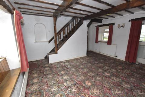 3 bedroom end of terrace house for sale, Clayton Lane, Clayton, Bradford, West Yorkshire