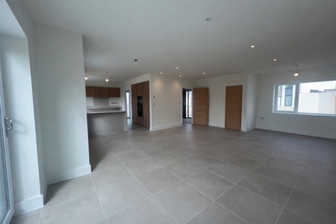 undefined, Three bedroom detached home  -Topsham