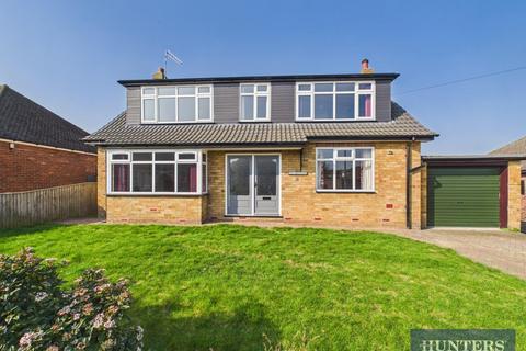3 bedroom detached bungalow for sale, Wrangham Drive, Hunmanby, Filey