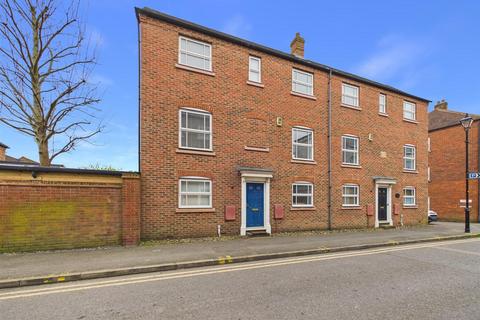 Wedgewood Street, Aylesbury HP19