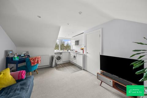 1 bedroom flat for sale, Durham Road, London
