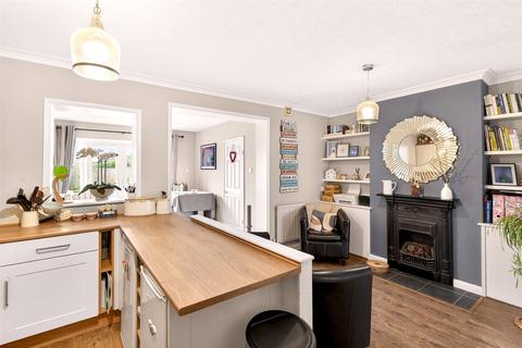 3 bedroom terraced house for sale, Whitelea Road, Wick, Littlehampton, West Sussex, BN17