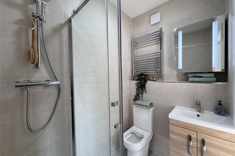 Studio to rent, Heathfield Park, Willesden, NW2