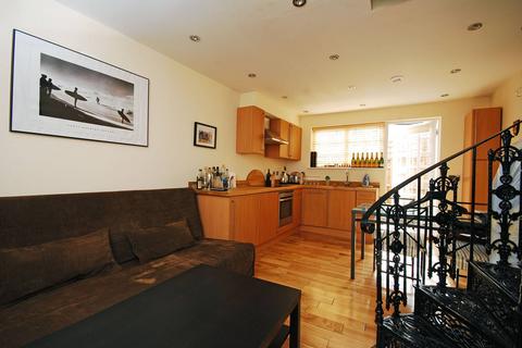 undefined, Salisbury Mews, Fulham, London, SW6