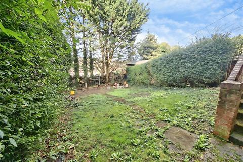 3 bedroom semi-detached house for sale, Roosevelt Avenue, Chatham