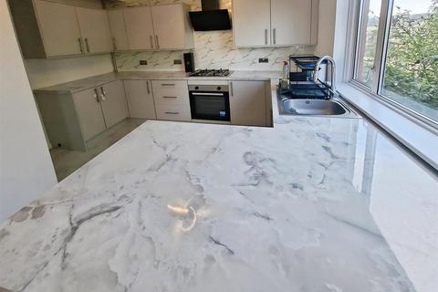 3 bedroom semi-detached house for sale, Roosevelt Avenue, Chatham