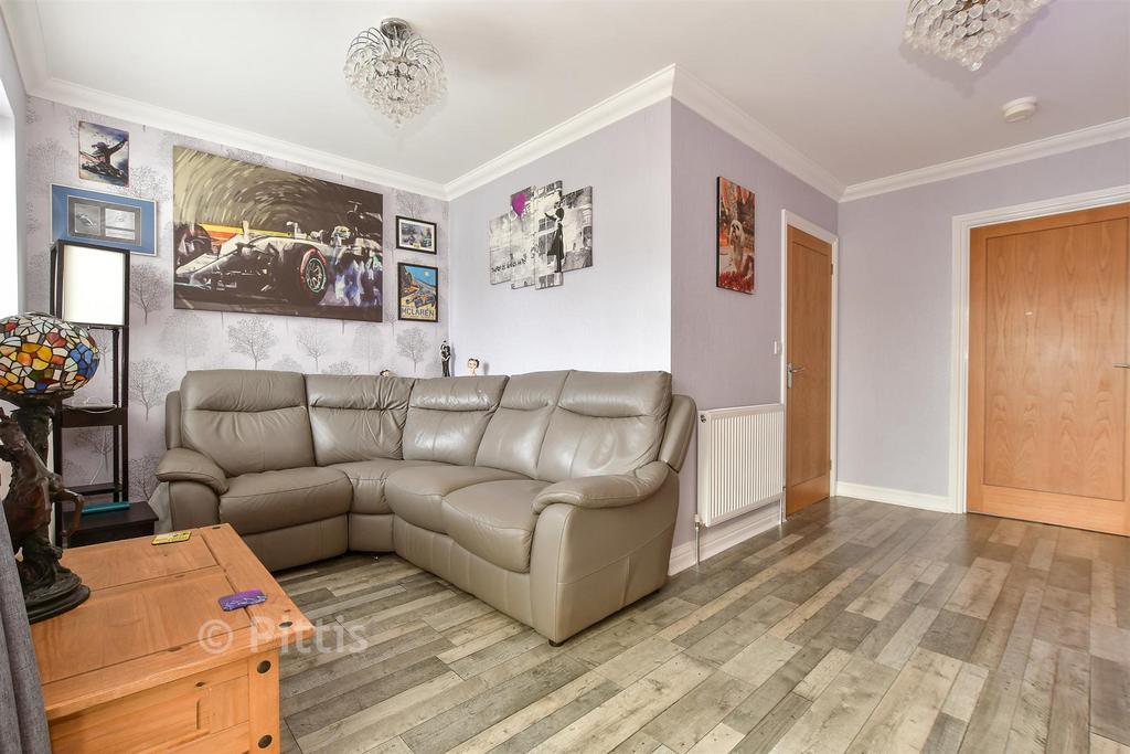 Lounge/ Dining Room
