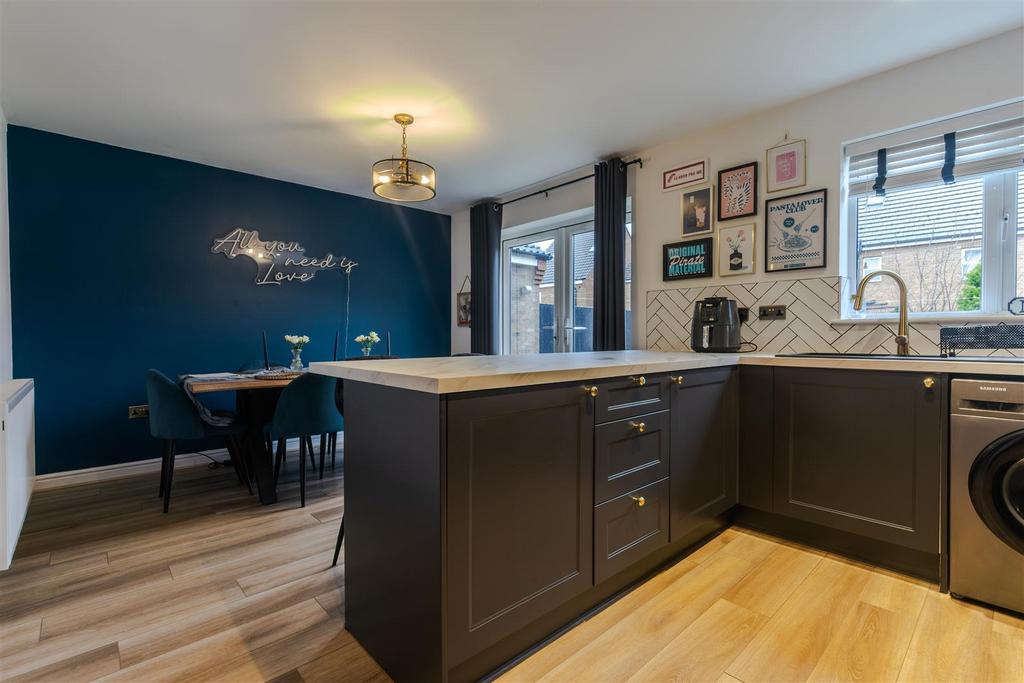 Kitchen diner
