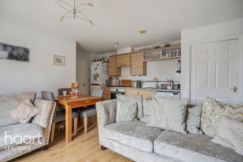 undefined, Peppercorn Way, DUNSTABLE