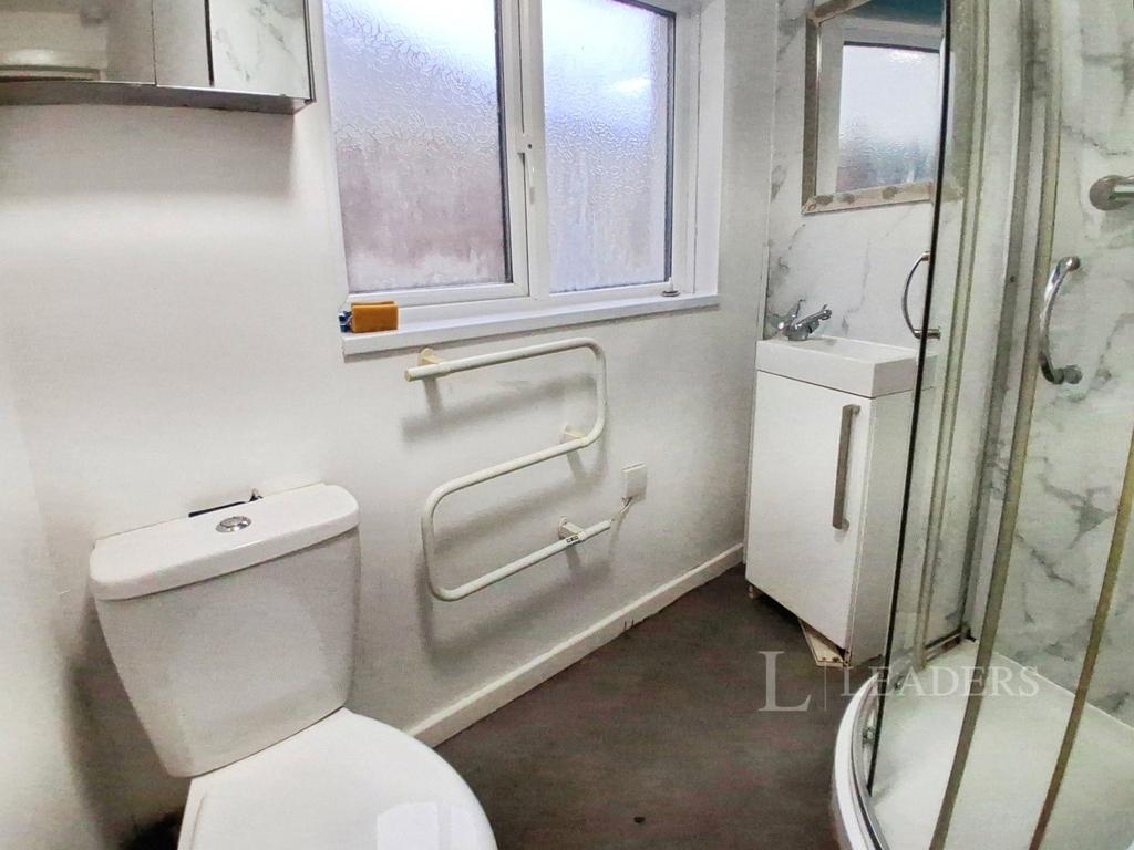 Shared Shower Room 1