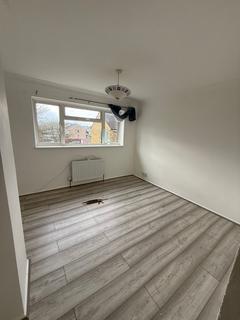 undefined, Harlow, CM18