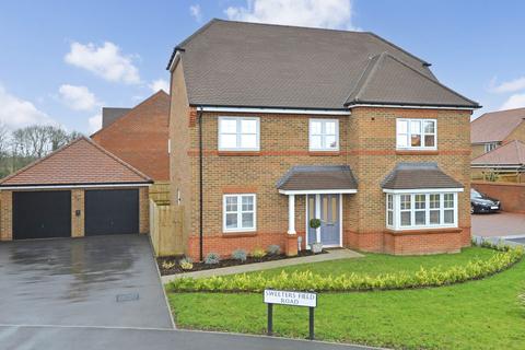 4 bedroom detached house for sale, Sweeters Field Road, Alfold, GU6