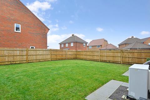 4 bedroom detached house for sale, Sweeters Field Road, Alfold, GU6