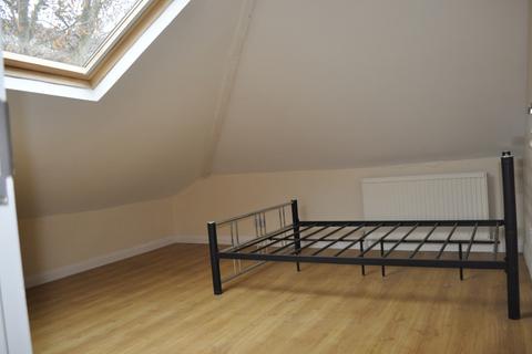 1 bedroom flat to rent, 2 Wolverton Gardens, London, W6