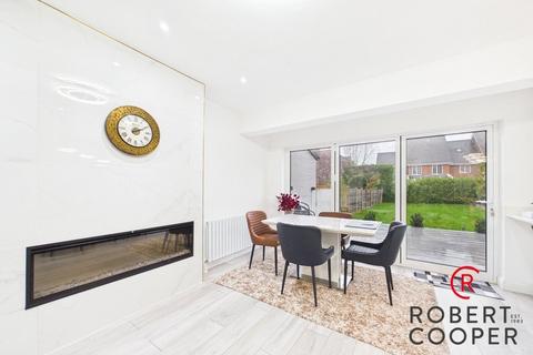 4 bedroom semi-detached house for sale, Deane Way, Eastcote, HA4