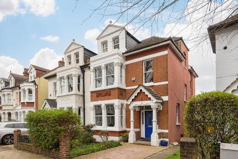 5 bedroom semi-detached house for sale, London W4