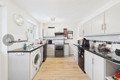 undefined, Oxer Close, Elmswell,