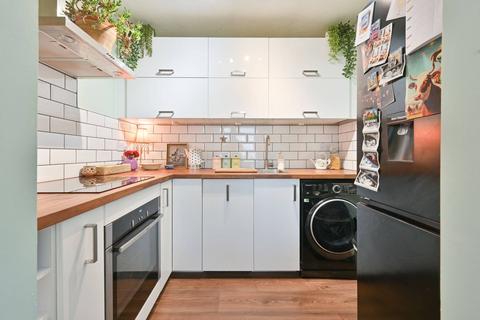 1 bedroom flat for sale, The Hideaway, Watford, Abbots Langley, WD5
