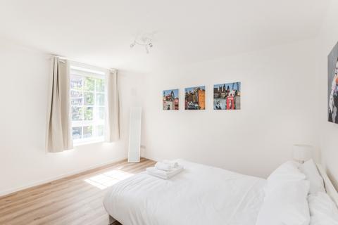 3 bedroom apartment to rent, Tabard Garden Estate, London SE1