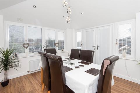 3 bedroom semi-detached house for sale, Levens Way, Chesterfield S41