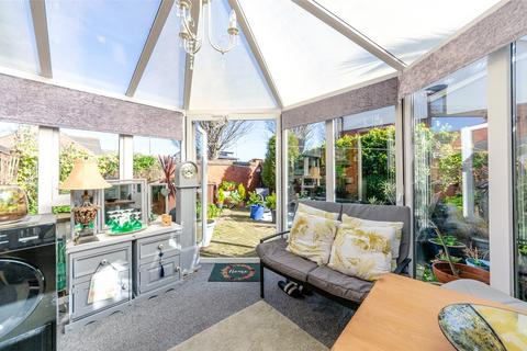 3 bedroom detached house for sale, Riviere Avenue, Llandudno, Conwy, LL30