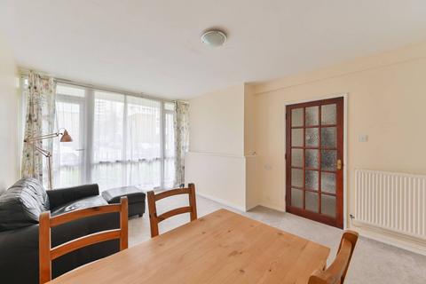 Cooks Road, Kennington, London, SE17